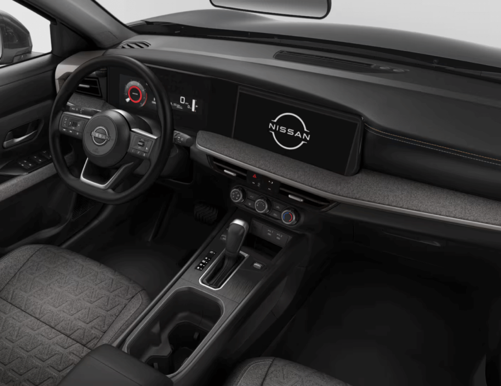 2025 Nissan Kicks SV FWD